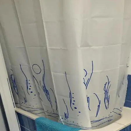 Apartment Oasis: Equipped With Terrace, Pools & Free Amenities