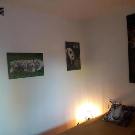 Oasis: Equipped With Terrace, Pools & Free Amenities *