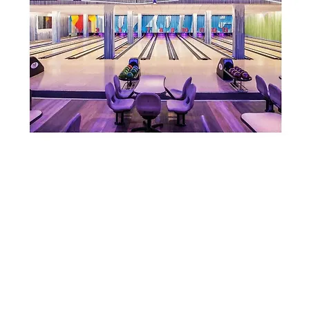 Oasis: Equipped With Terrace, Pools & Free Amenities Calpe