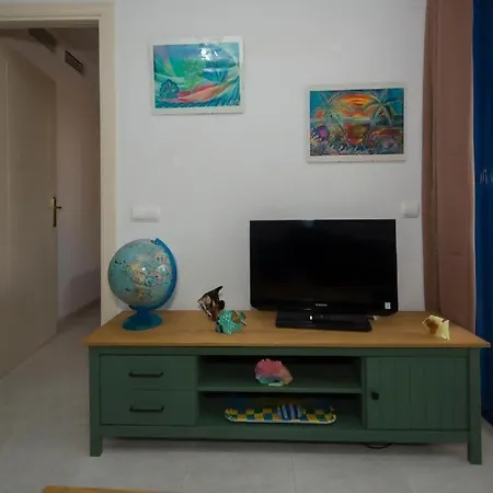 Oasis: Equipped With Terrace, Pools & Free Amenities Apartment *