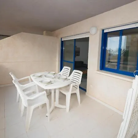 Oasis: Equipped With Terrace, Pools & Free Amenities Apartment Calpe